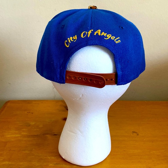 Unisex Embroidered Animal Print Los Angeles CA Adjustable Trucker Style Hat OSFM - Picture 2 of 10